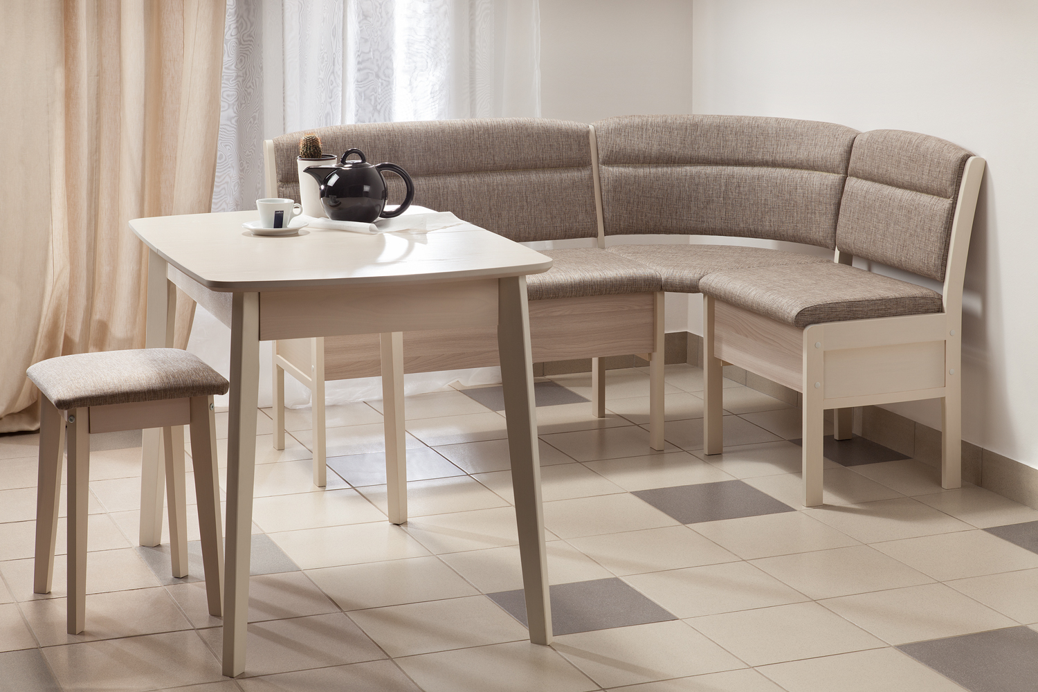 Кухонный диван угловой практичность и стиль